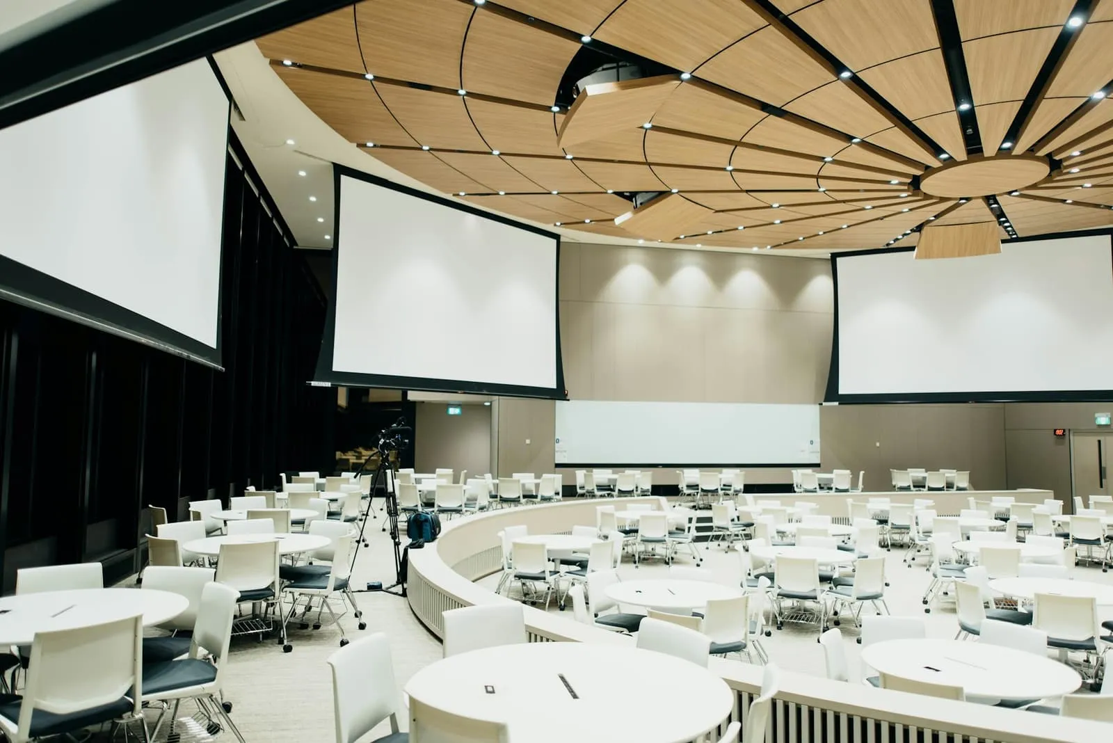 Packliste Auslandsstudium 2026: Was du wirklich brauchst