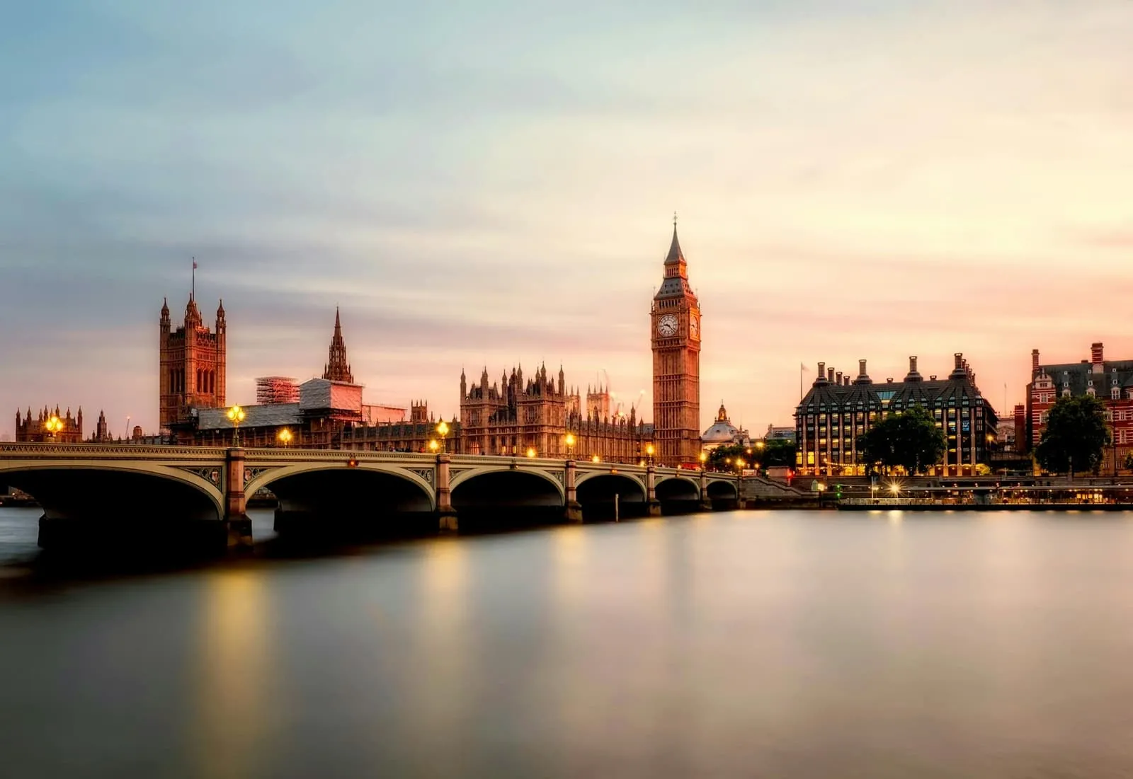 London vs Edinburgh vs Manchester 2026: Leitfaden für Studierende